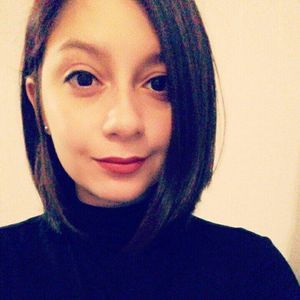 Meet your Posher, Iris